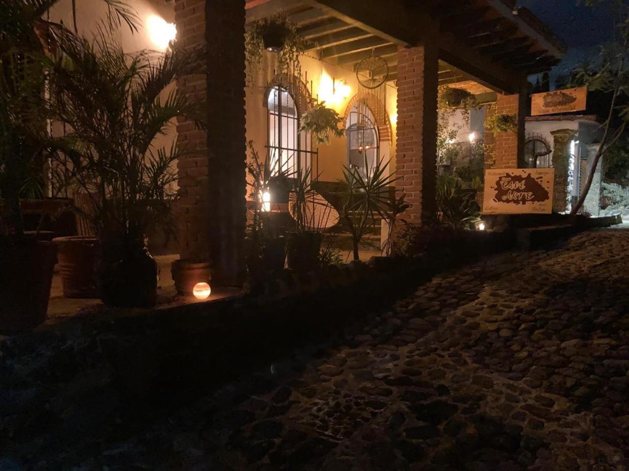 テポストラン Casa Cafe Arte Bed & Breakfast エクステリア 写真